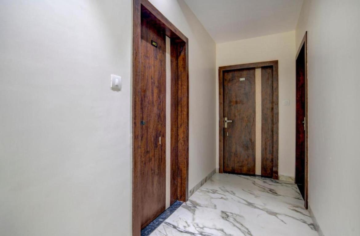 Hotel Vrindavan Prosperity Exterior foto